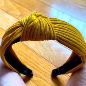 hair band, wide comfort satin inside with covered edges so no ear irritation!